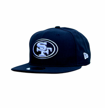 Load image into Gallery viewer, 49ers BLK/WT New Era 9FIFTY Snapback